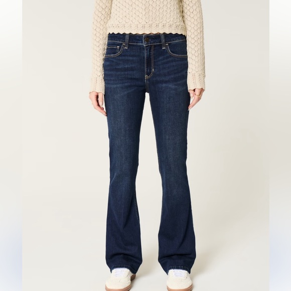 Hollister Mid-Rise Dark Wash Boot Jean size 10 SHORT - Picture 2 of 8